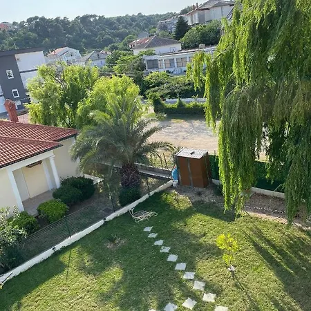 Arba Sunshine Apartman Palit